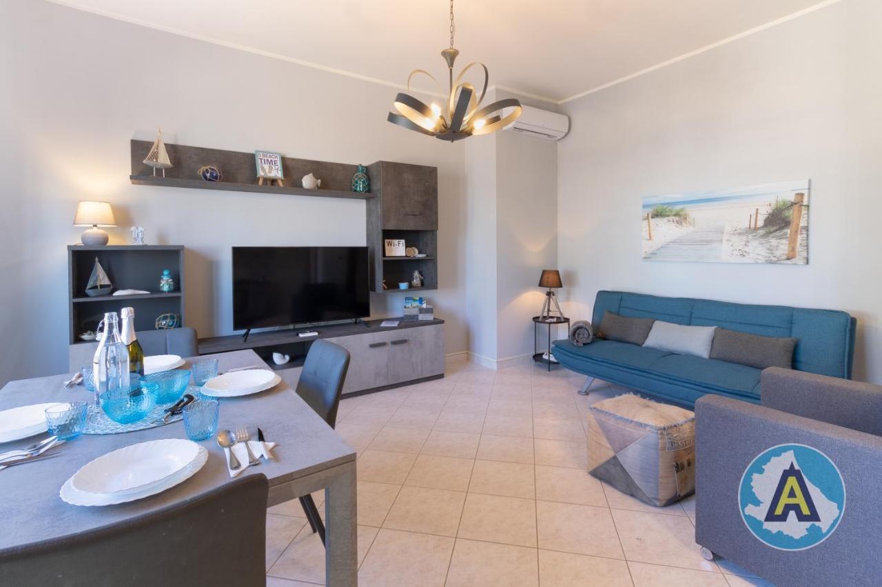 Casa Del - Di Fronte Al Mare A Silvi Appartement